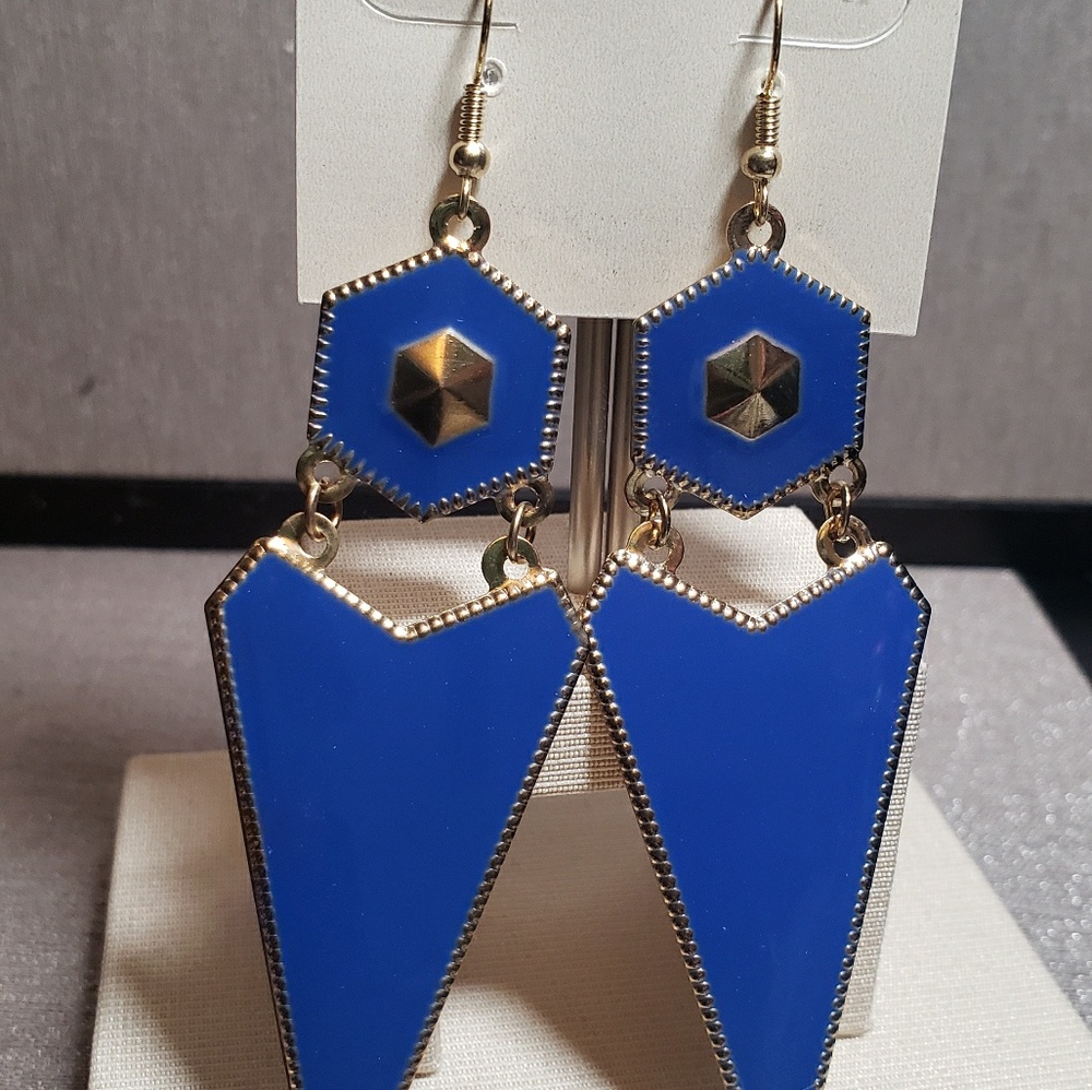 Antique Style Dangle Earrings